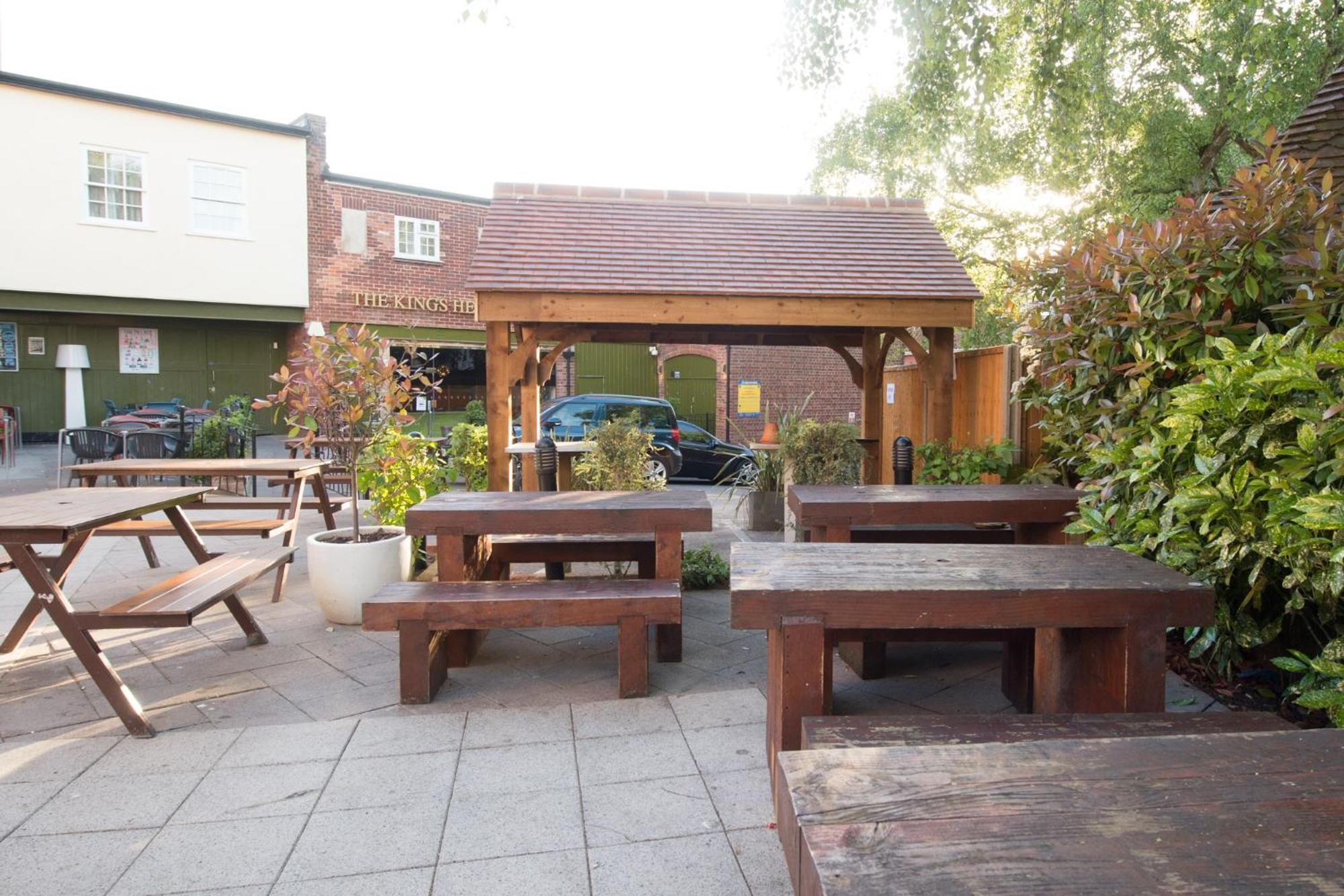 The King'S Head Hotel Wetherspoon Beccles Exterior photo