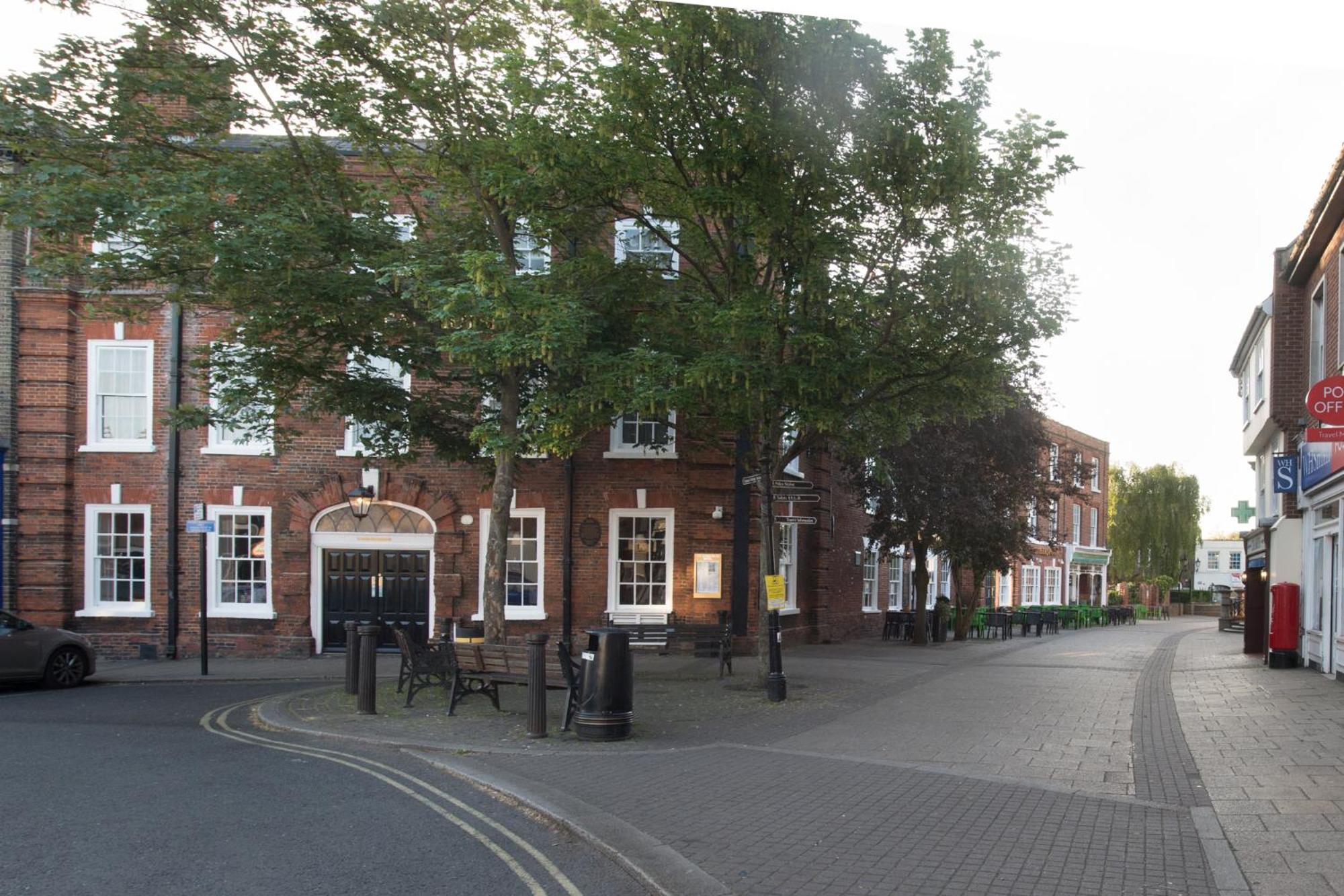 The King'S Head Hotel Wetherspoon Beccles Exterior photo