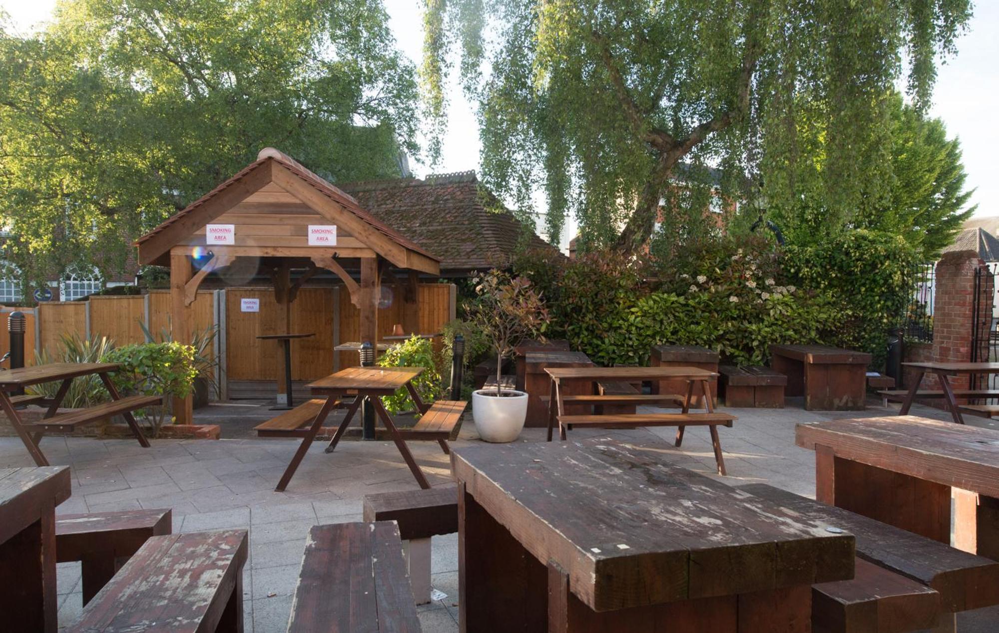 The King'S Head Hotel Wetherspoon Beccles Exterior photo