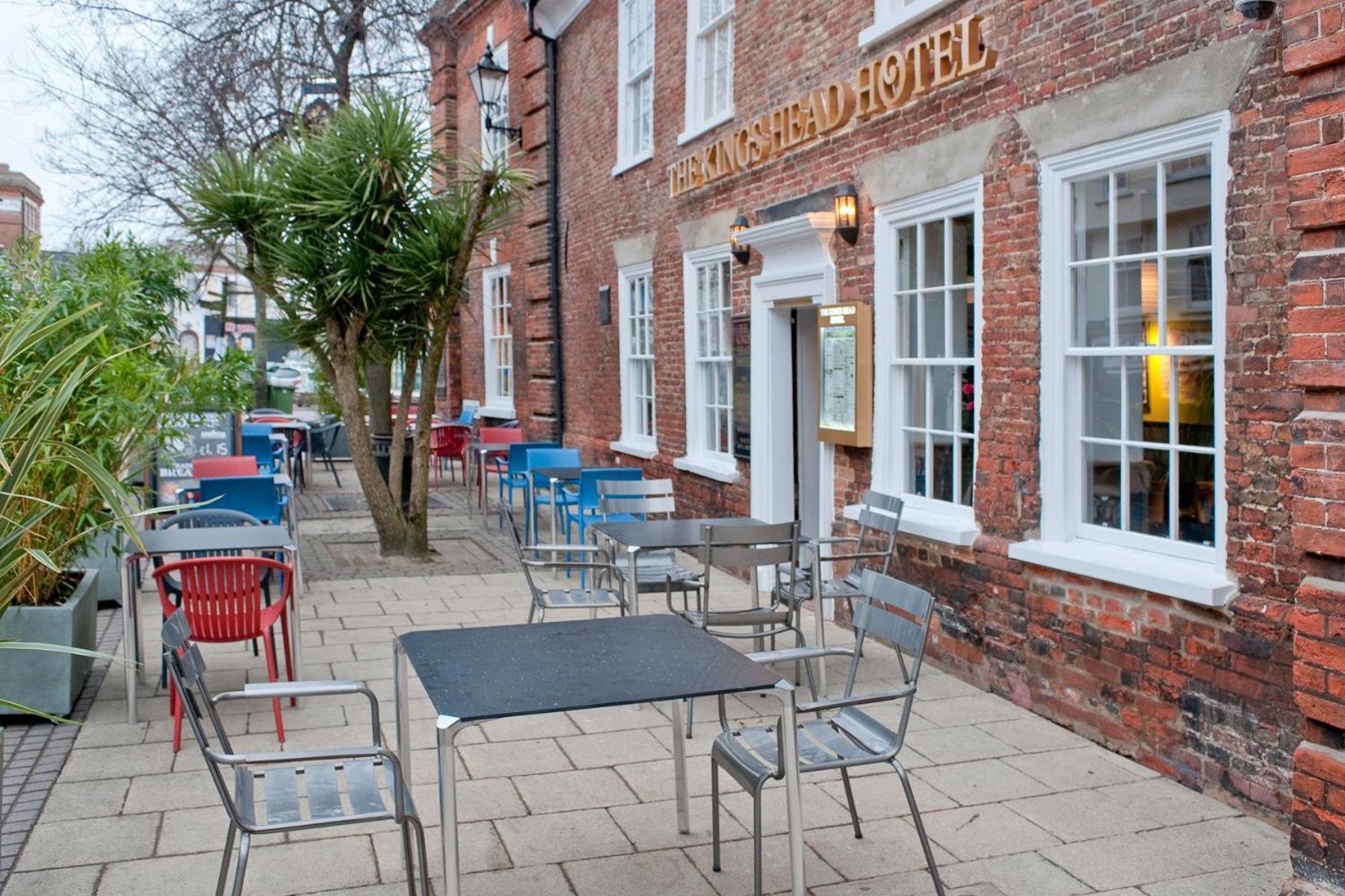 The King'S Head Hotel Wetherspoon Beccles Exterior photo